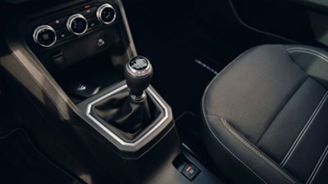 AUGSTAS KVALITĀTES IZPILDĪJUMS