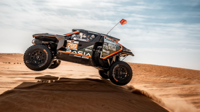 DACIA SANDRIDERS IR PIRMIE ABŪ DABĪ